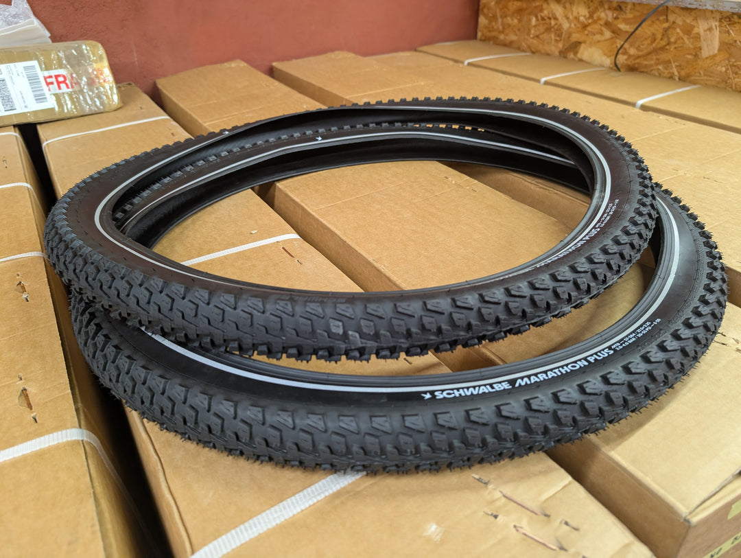 Schwalbe Marathon Pluss MTB tires x2
