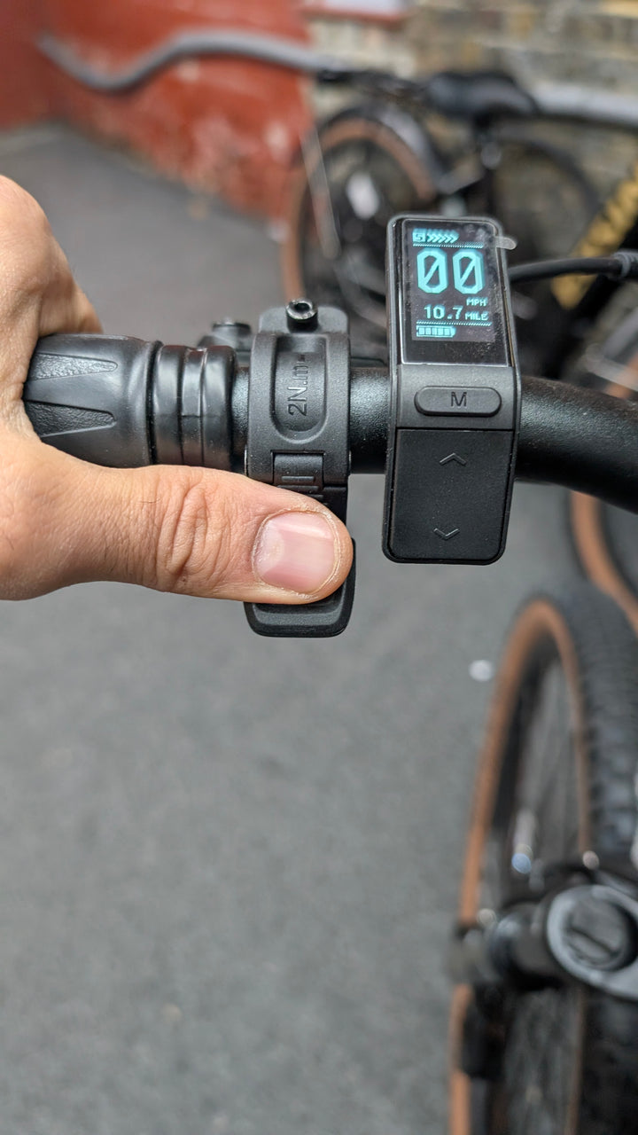 Thumb throttle 3