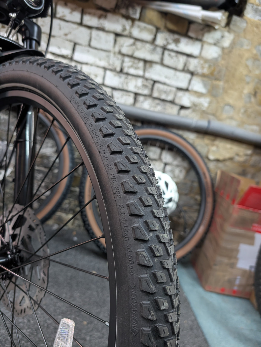 Schwalbe Marathon Pluss MTB tires x2